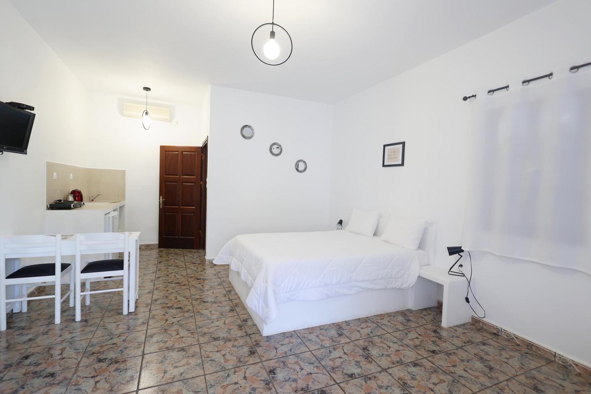 Aphroditi Hotel リプシ エクステリア 写真